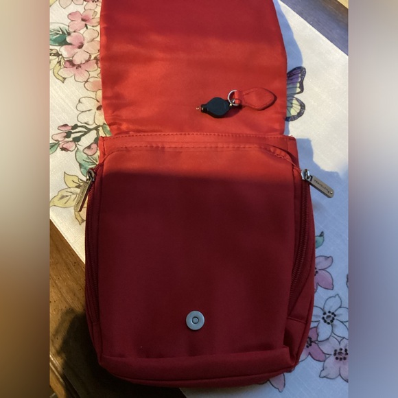 Travelon crossbody purse - Picture 2 of 4